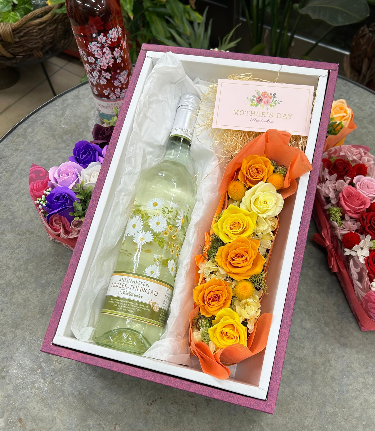 ワインとお花のプレゼント